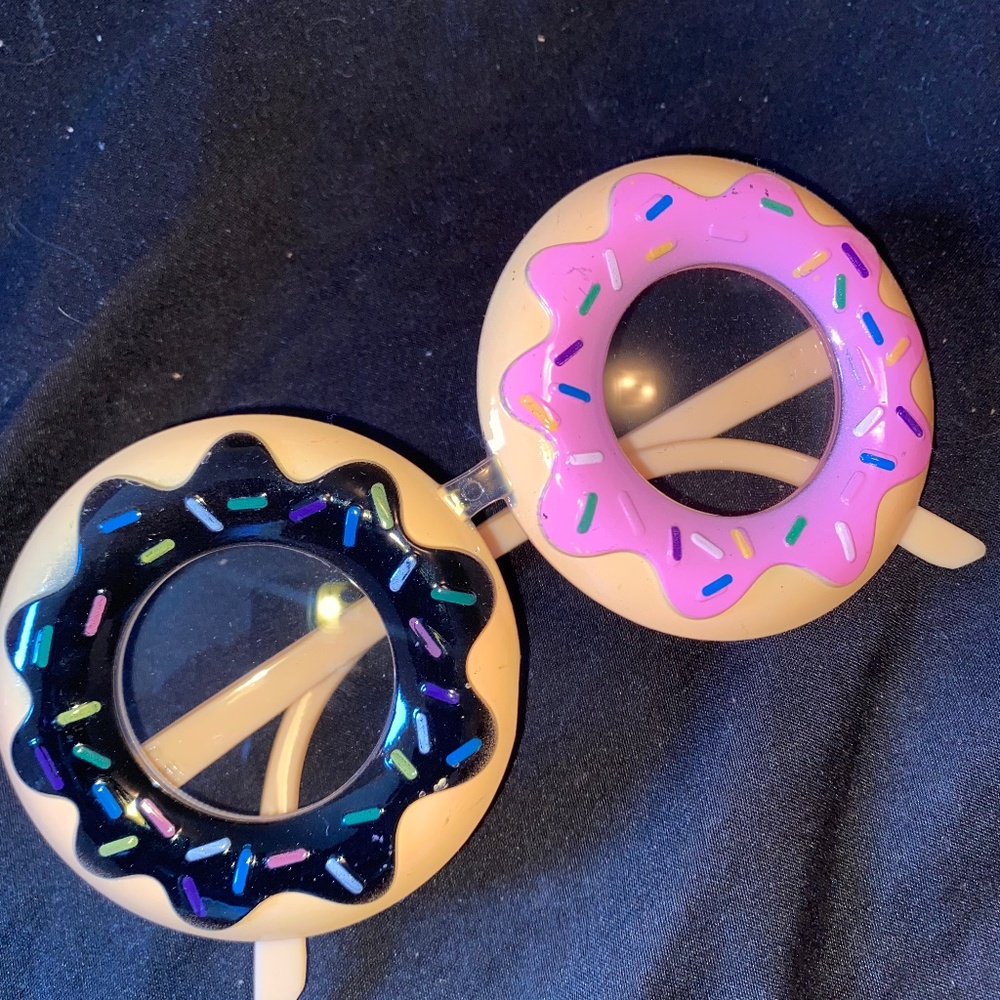 Toddler girl donut glasses 🍩